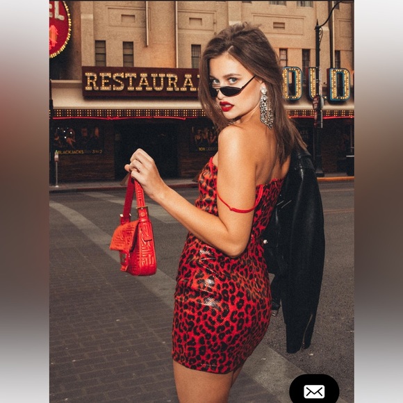 JAGGER & STONE AMY DRESS • PRINCESS POLLY - Picture 2 of 6